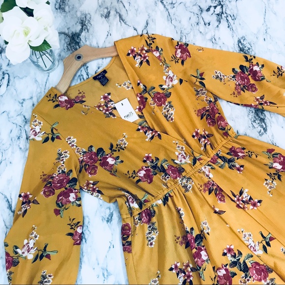 Rue21 Pants - NWT Rue 21 Floral Romper Maxi Dress Size M